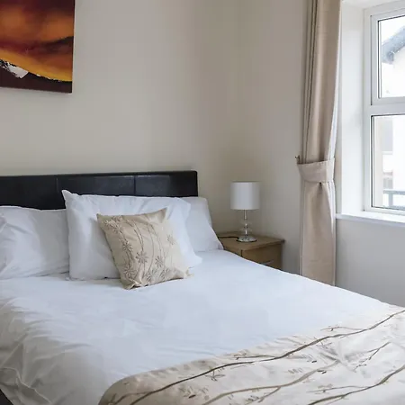 Marine Court バンドラン